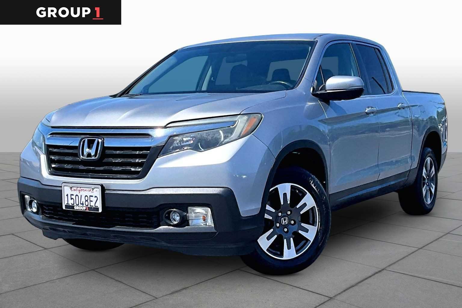 2017 Honda Ridgeline RTL AWD's photo