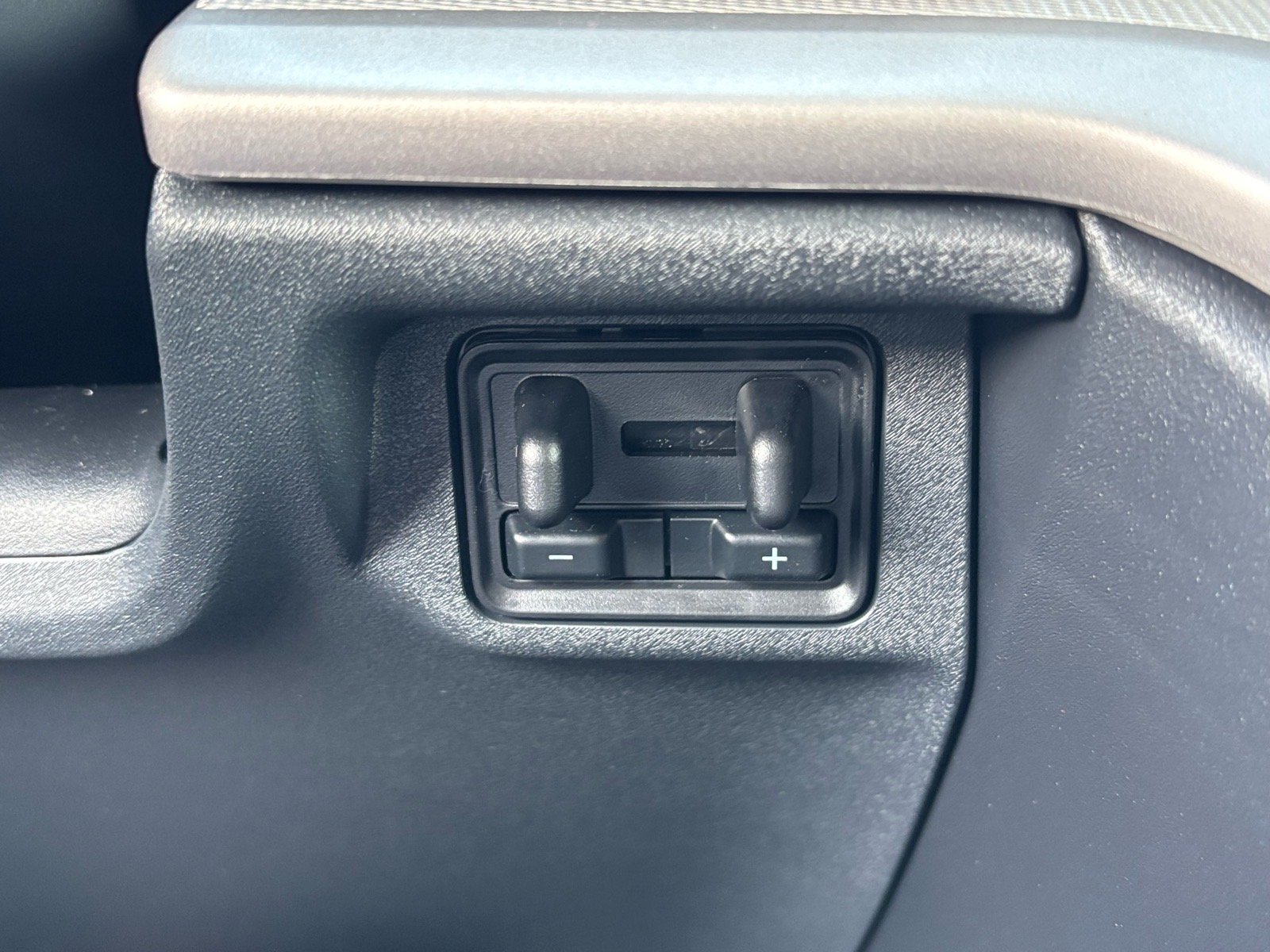 New 2027 Dark Matter Gray Metallic Ford MAX Active image 18