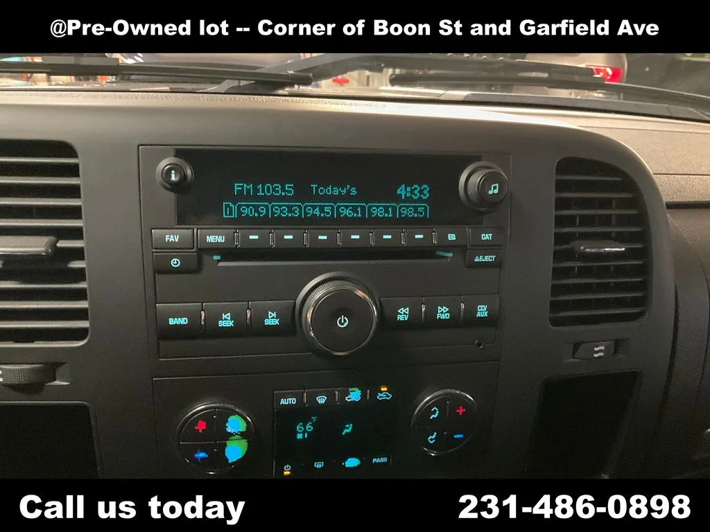 Used 2012 Gray Chevrolet LT image 23