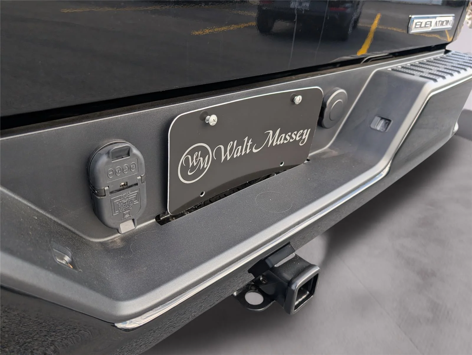 New 2026 Onyx Black GMC Elevation image 32