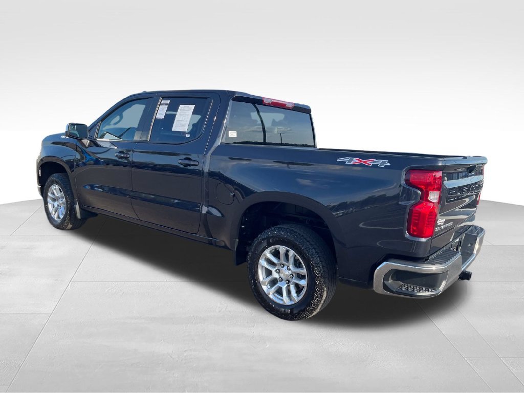 Used 2023 Gray Chevrolet LT image 3