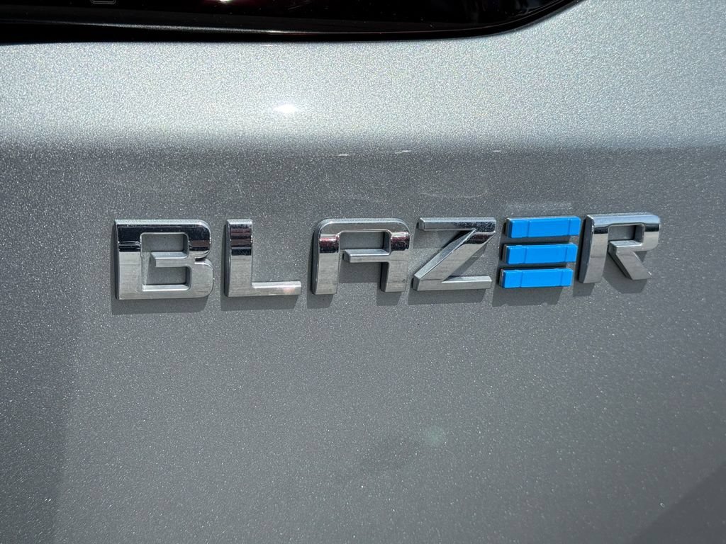 Used 2024 Sterling Gray Metallic Chevrolet LT image 10