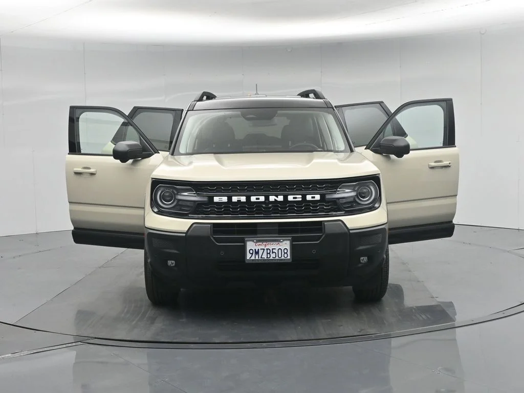 Certified Used 2025 Beige Ford Outer Banks image 33