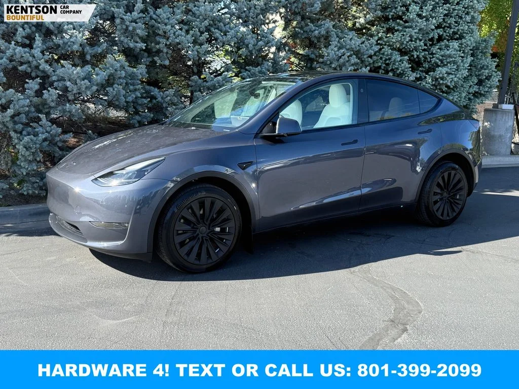 2023 Tesla Model Y Long Range Dual Motor All-Wheel Drive's photo