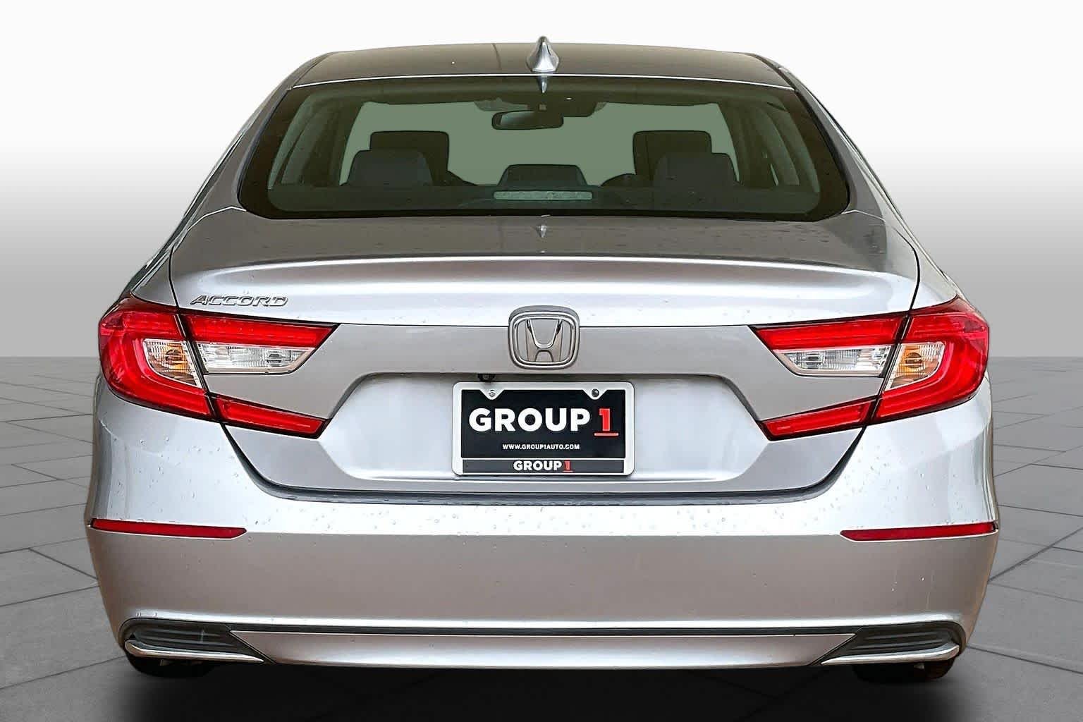 Used 2021 Lunar Silver Metallic Honda LX image 5