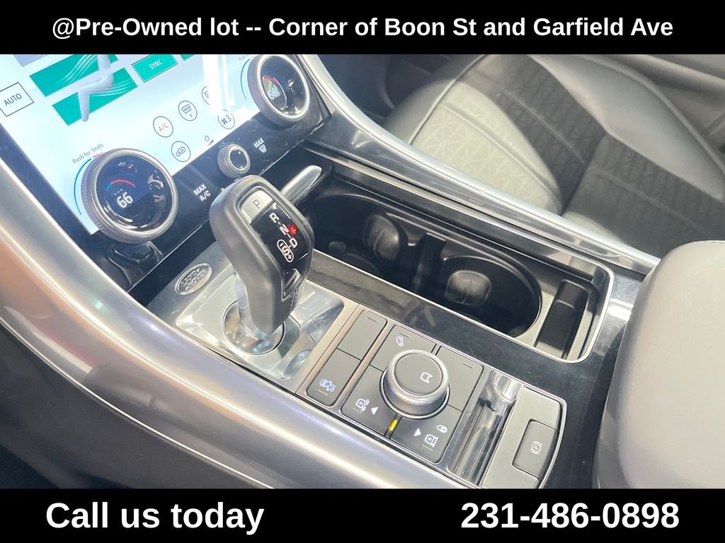 Used 2019  Land Rover HSE Dynamic image 24