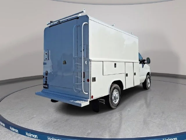 New 2027 Oxford White Ford Base image 4