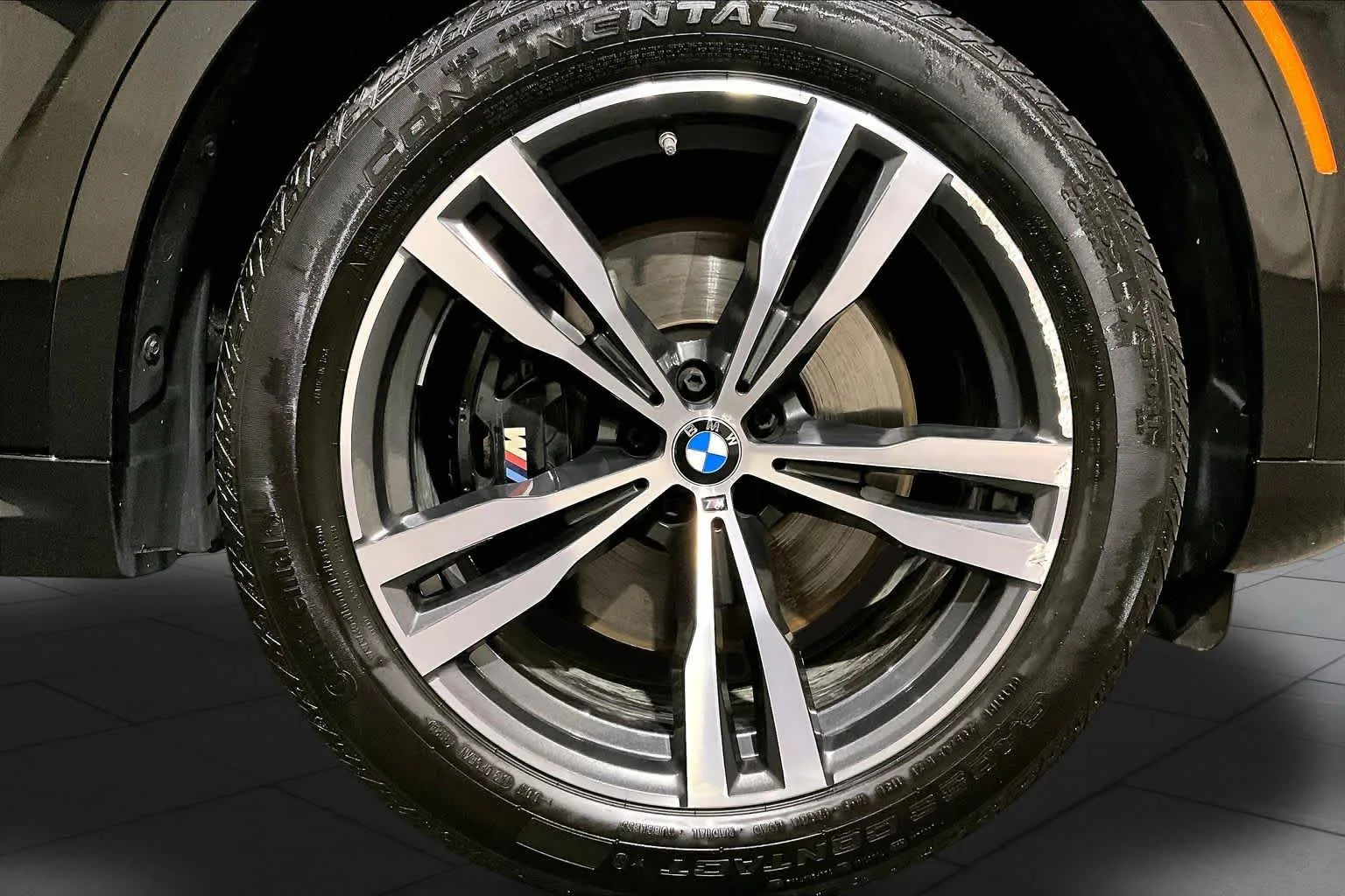 Certified Used 2024 Black Sapphire Metallic BMW xDrive40i image 10