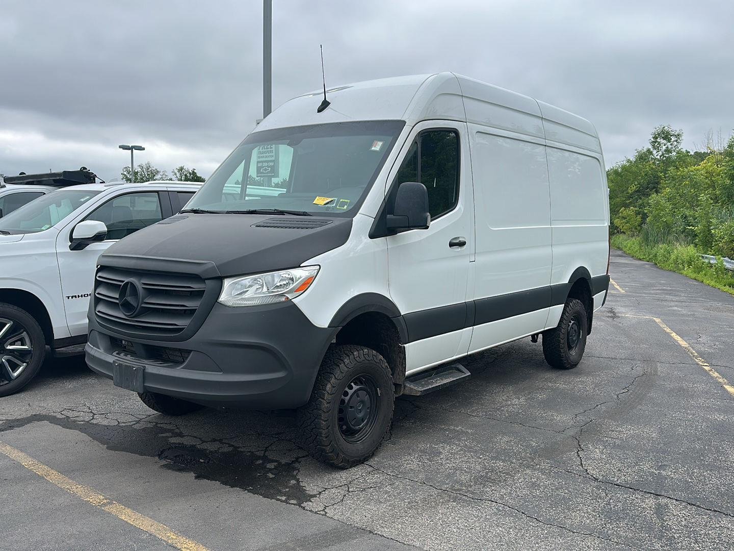 Used 2023  Mercedes-Benz  image 5