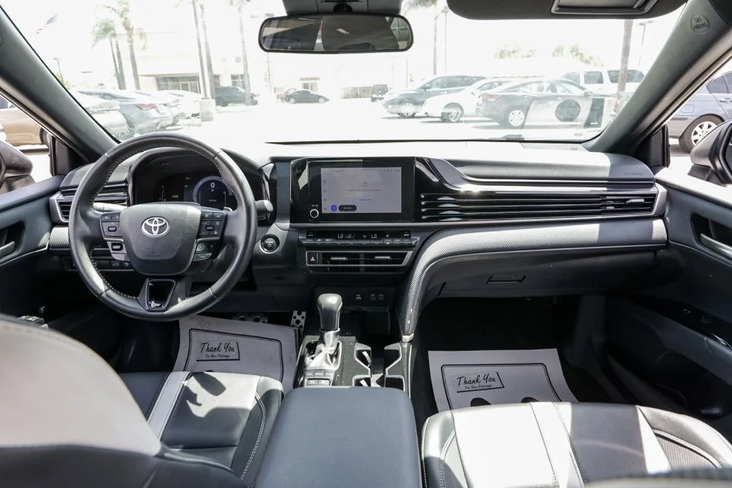 Used 2025  Toyota SE image 24