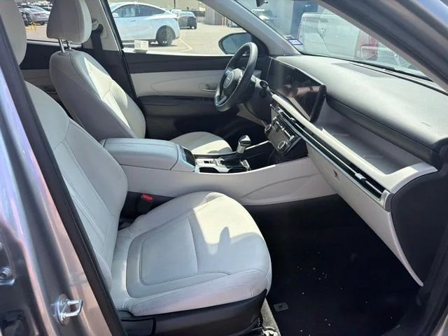 Used 2025 Silver Hyundai SEL image 10