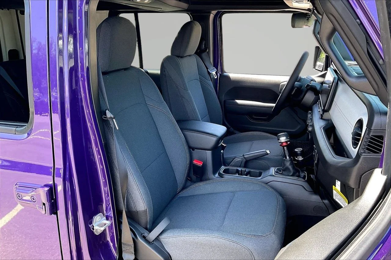 New 2026 Reign Jeep Sport S image 19