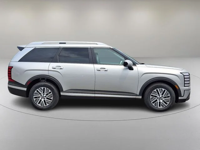 New 2026 Silver Hyundai SEL Premium image 8