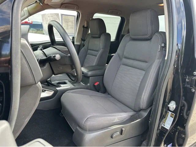 2023 Nissan Frontier SV - Photo 7