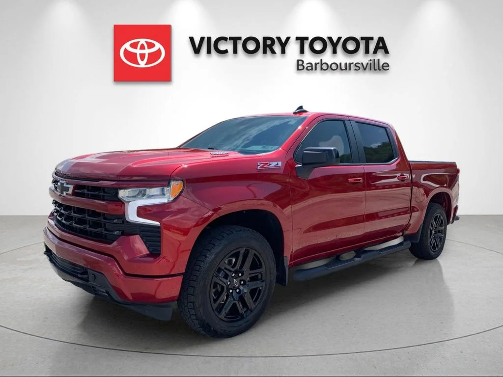 Used 2025 Red Chevrolet RST image 1