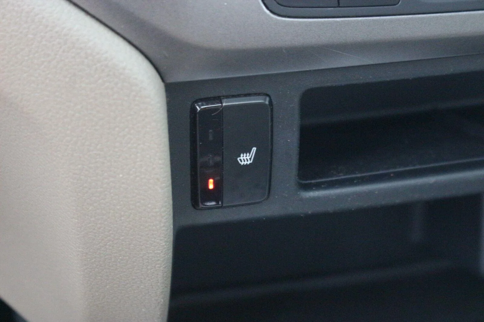 Used 2020 White Honda EX-L image 27