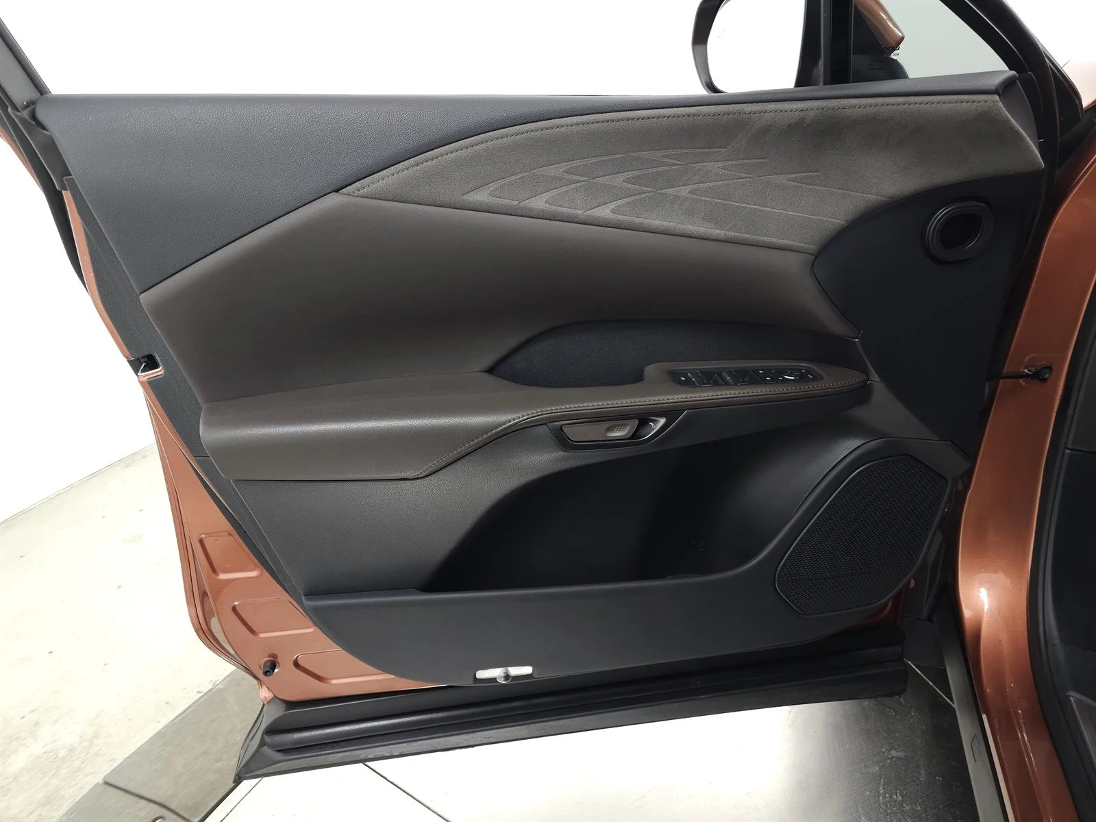 2023 Lexus RX Hybrid 350h - Photo 15