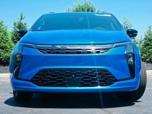 New 2027 Hydro Blue Pearl-Coat Exterior Paint Chrysler Limited image 3