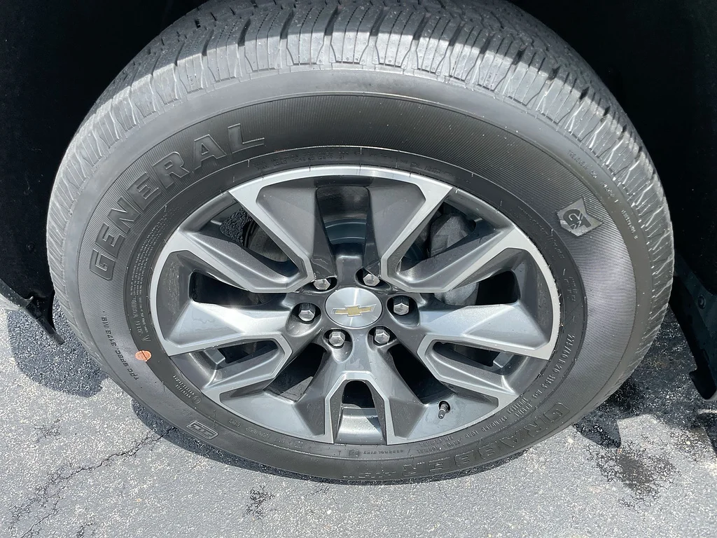 Certified Used 2023 GRAY Chevrolet LT image 31
