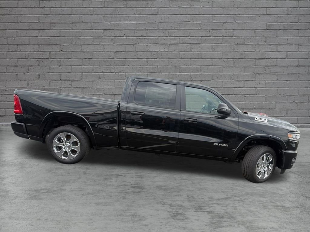 New 2026 Diamond Black Crystal Pearl-Coat Exterior Paint RAM Big Horn/Lone Star image 11
