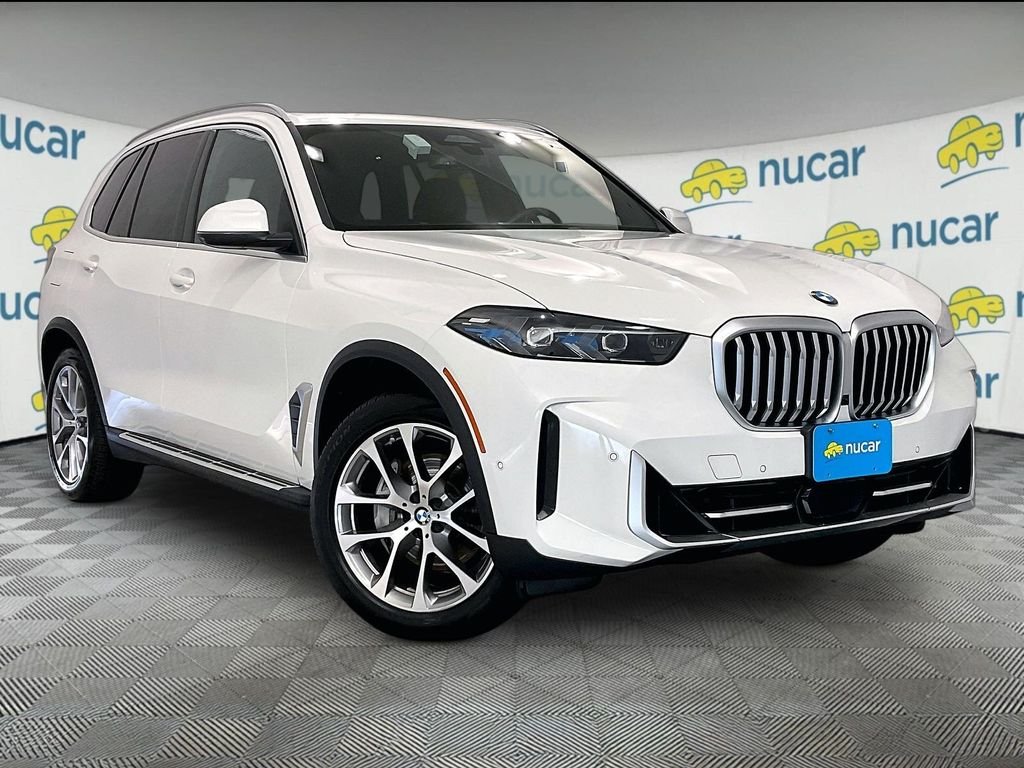 Used 2026 Alpine White BMW xDrive40i image 1