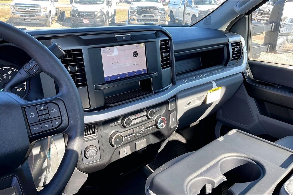 New 2025 Ford Super Duty F-250 XL 2D Standard Cab