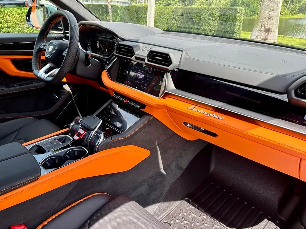 New 2026 Vl/Verde Lares Lamborghini SE image 20