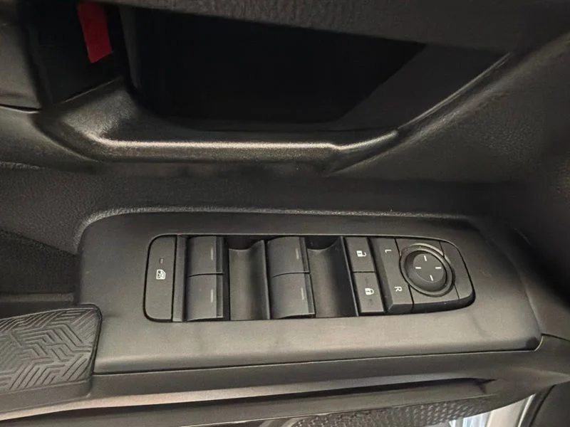 Used 2025 Silver Toyota SR5 image 15