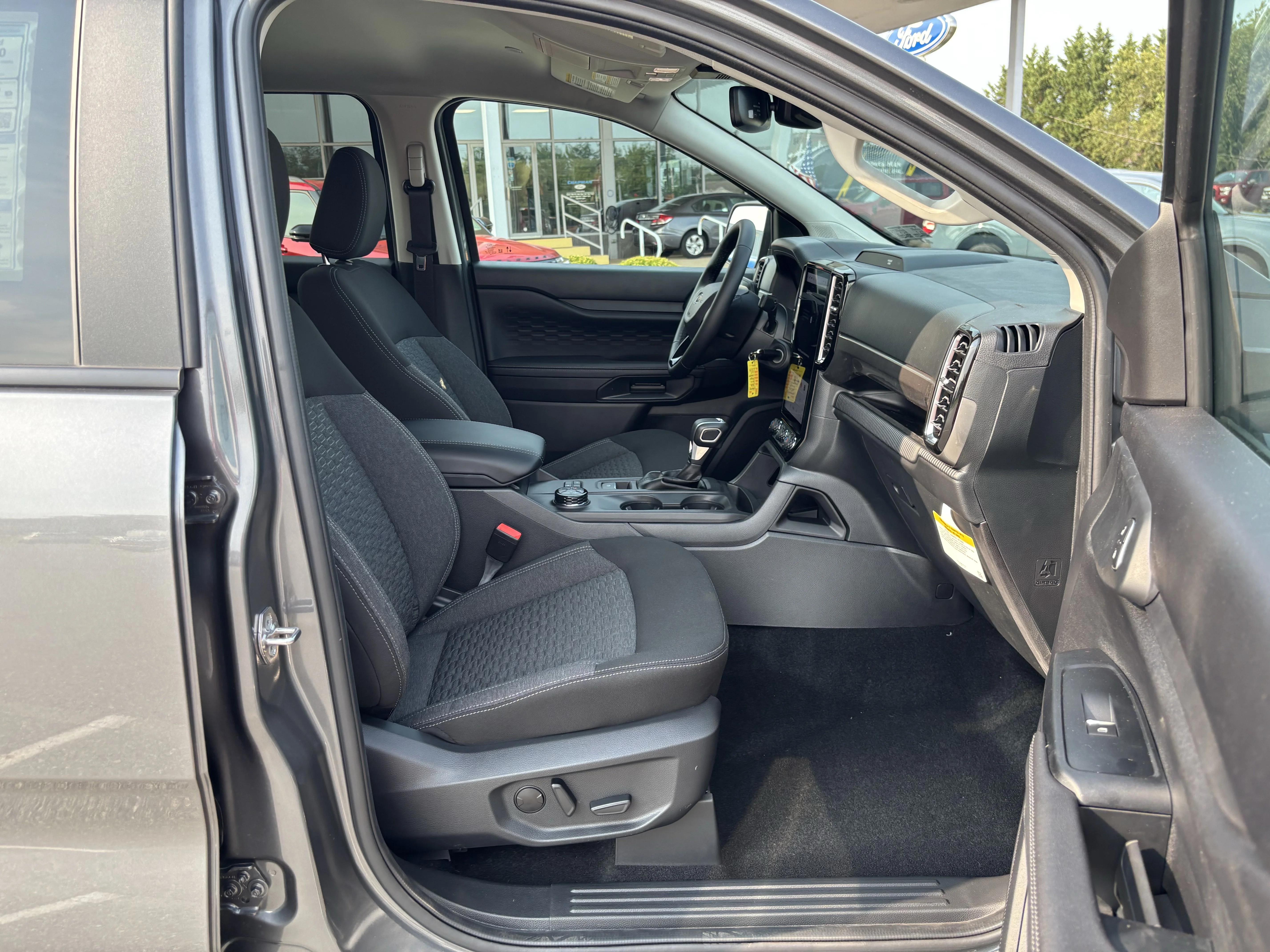 New 2026 Carbonized Gray Metallic Ford XLT image 39