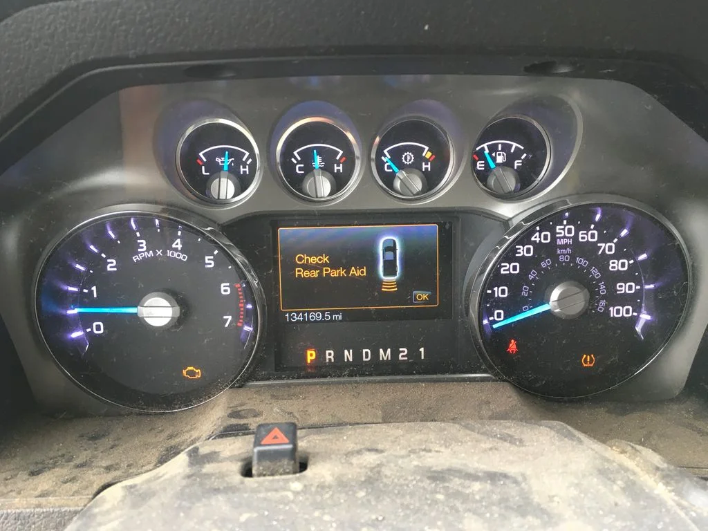 Used 2011 White Ford  image 2