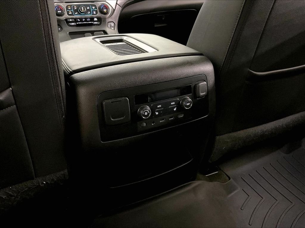 Used 2017 Silver GMC SLT image 38