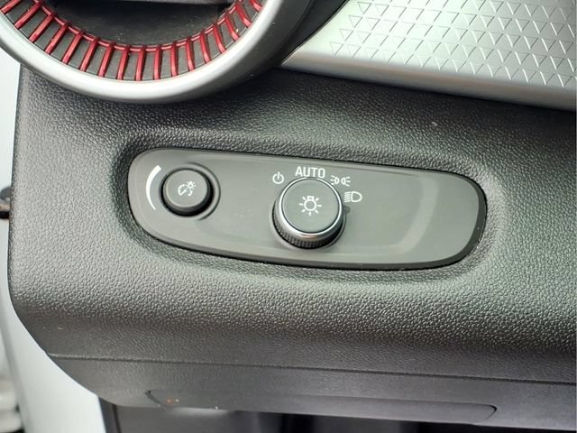 Used 2024 Summit White Chevrolet 1RS image 13