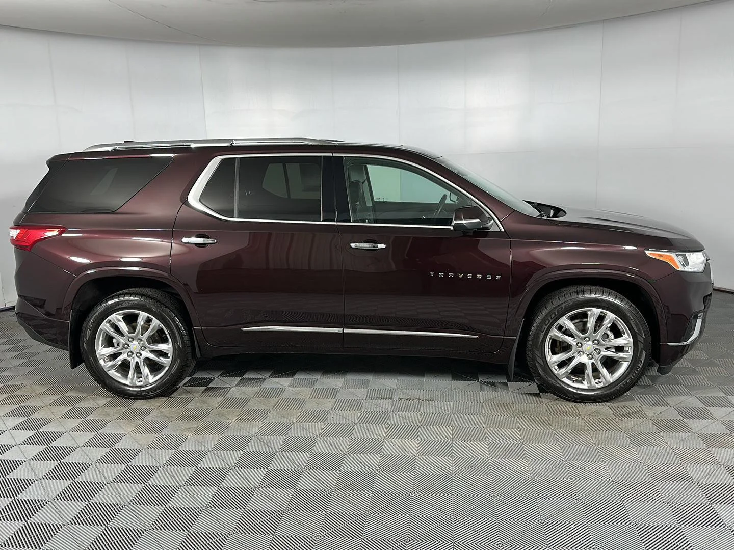 Used 2021 Black Cherry Metallic Chevrolet High Country image 31
