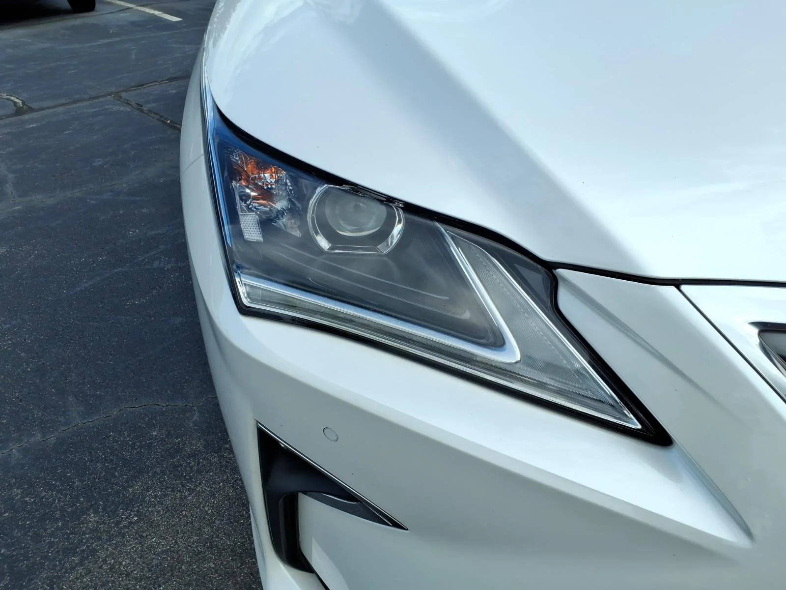 Used 2019 Eminent White Pearl Lexus RX 350L Premium image 16