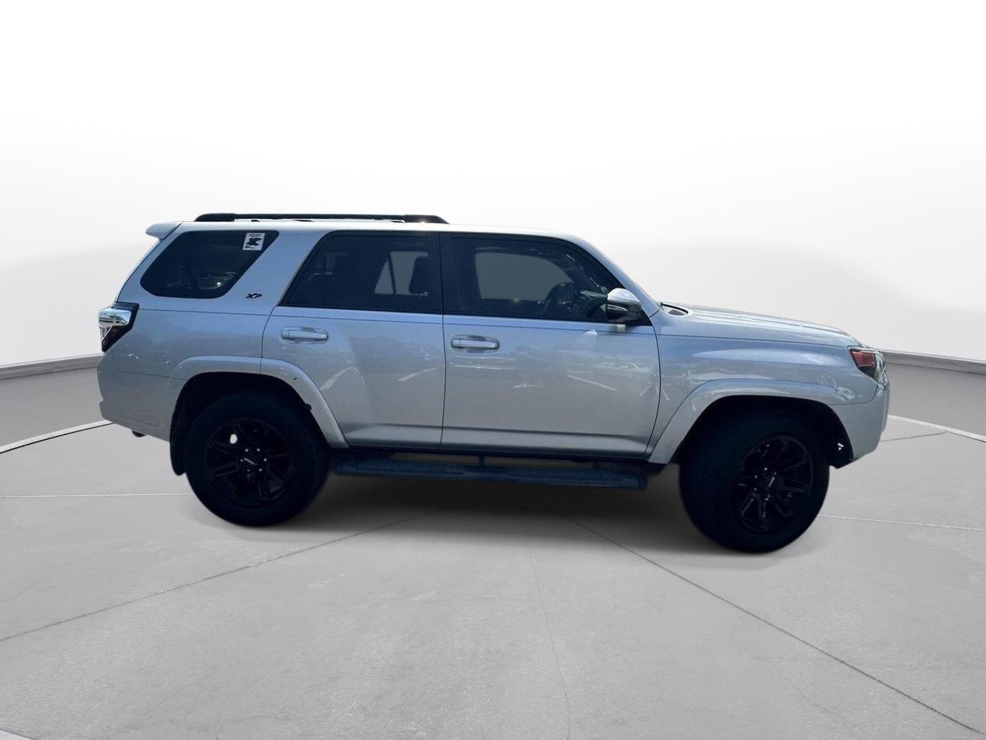 Certified Used 2022 Classic Silver Metallic Toyota SR5 Premium image 5