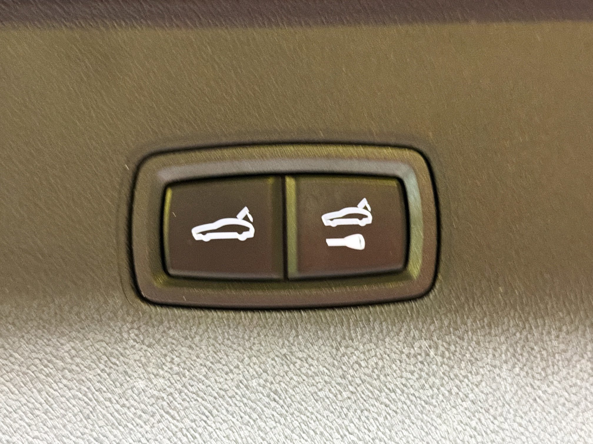 Certified Used 2024 Chalk Porsche  image 14