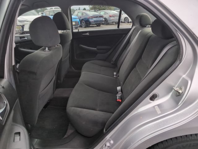 Used 2007 Alabaster Silver Metallic Honda VP image 15