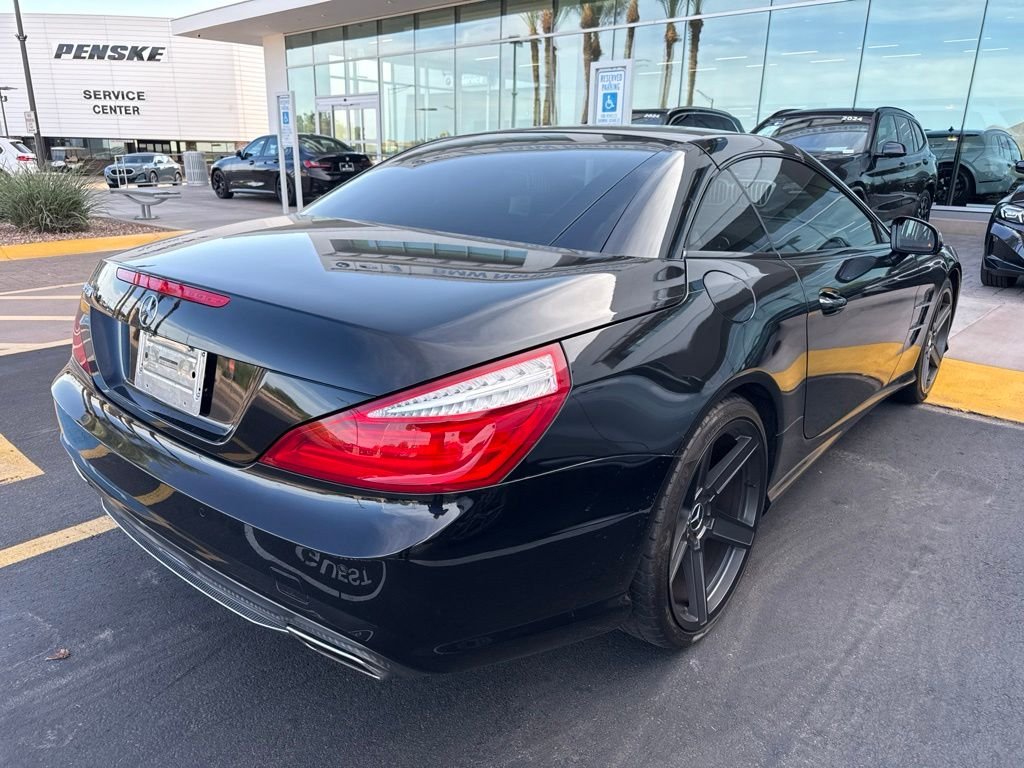 Used 2013 Black Mercedes-Benz SL 550 image 5