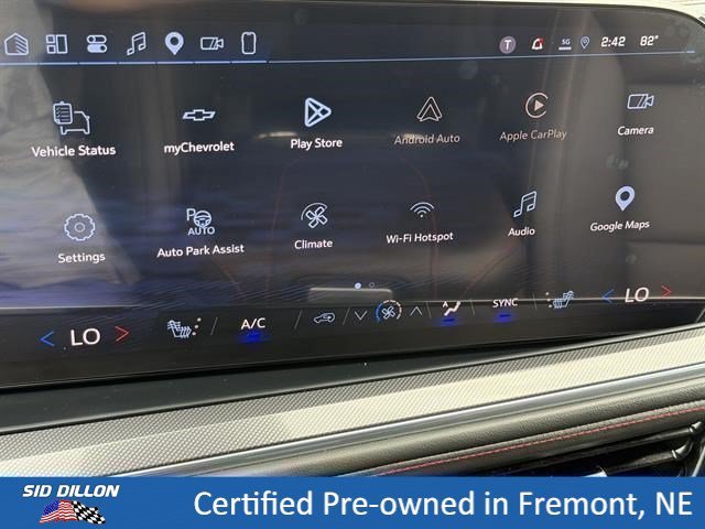 Used 2025 Iridescent Pearl Tricoat Chevrolet RST image 4