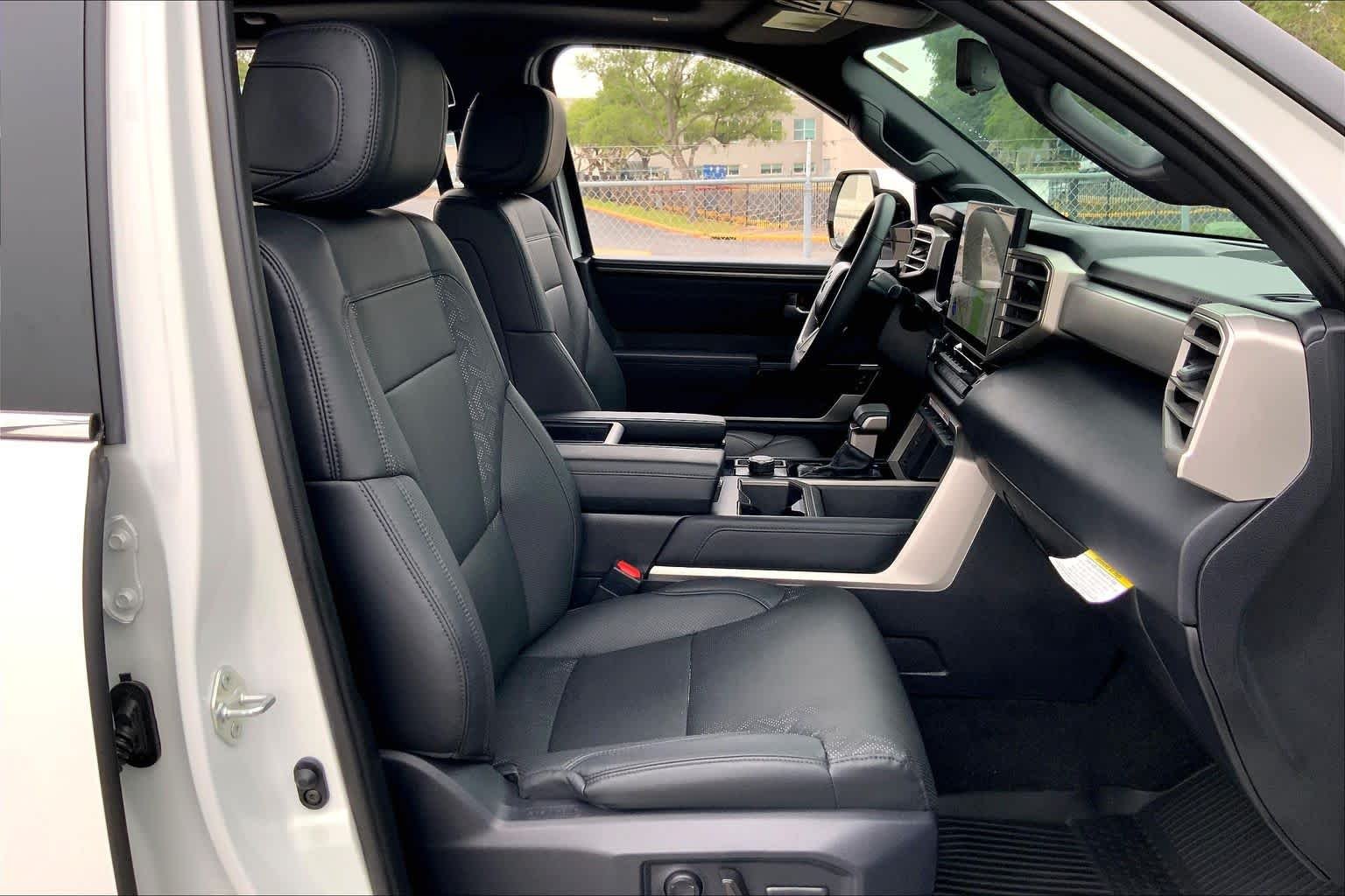 Used 2025 Ice Cap Toyota Limited image 9