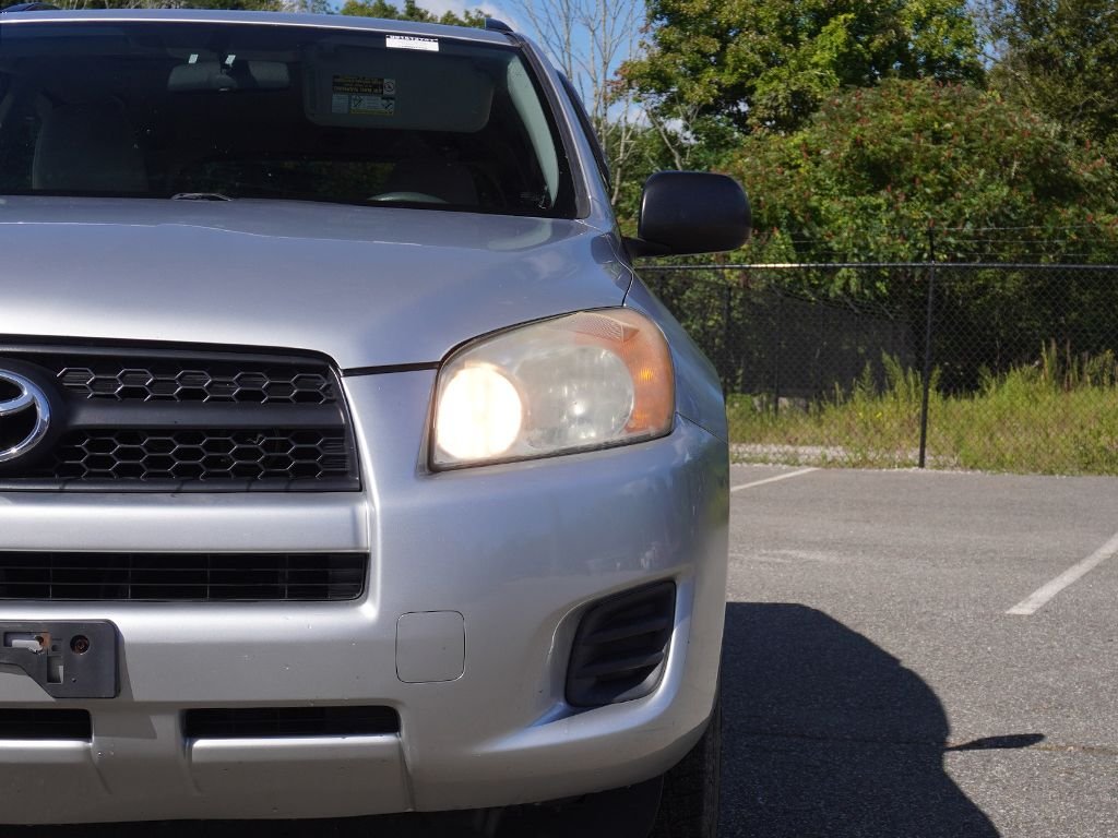 Used 2011 Silver Toyota Base image 9