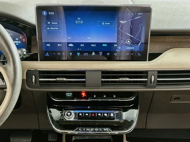 Certified Pre-Owned 2023 Lincoln Corsair Reserve