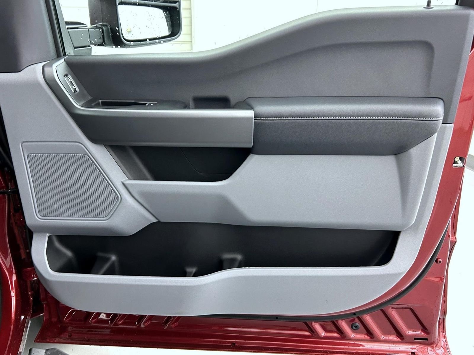 New 2026 Ruby Red Metallic Tinted Clearcoat Ford XLT image 16