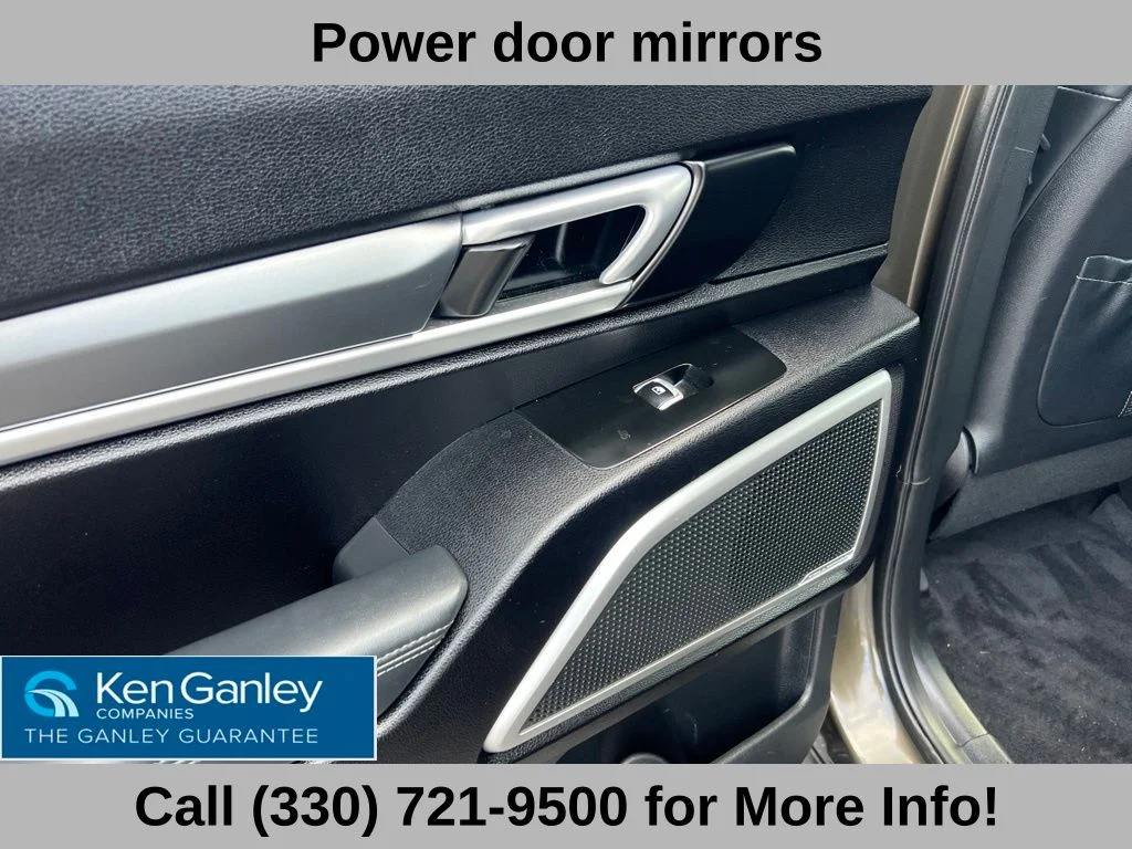 Used 2020 Green Kia S image 46