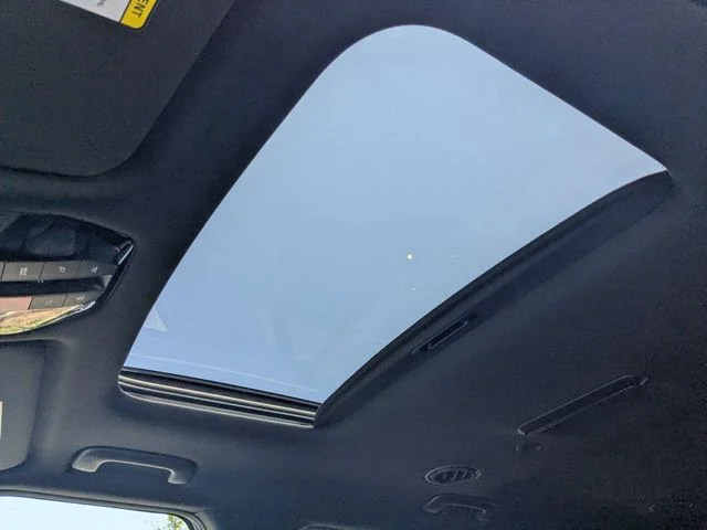 New 2027 Glacial White Pearl Kia X-Line EX image 23