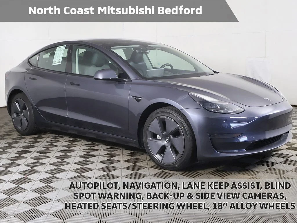 2023 Tesla Model 3 -'s photo