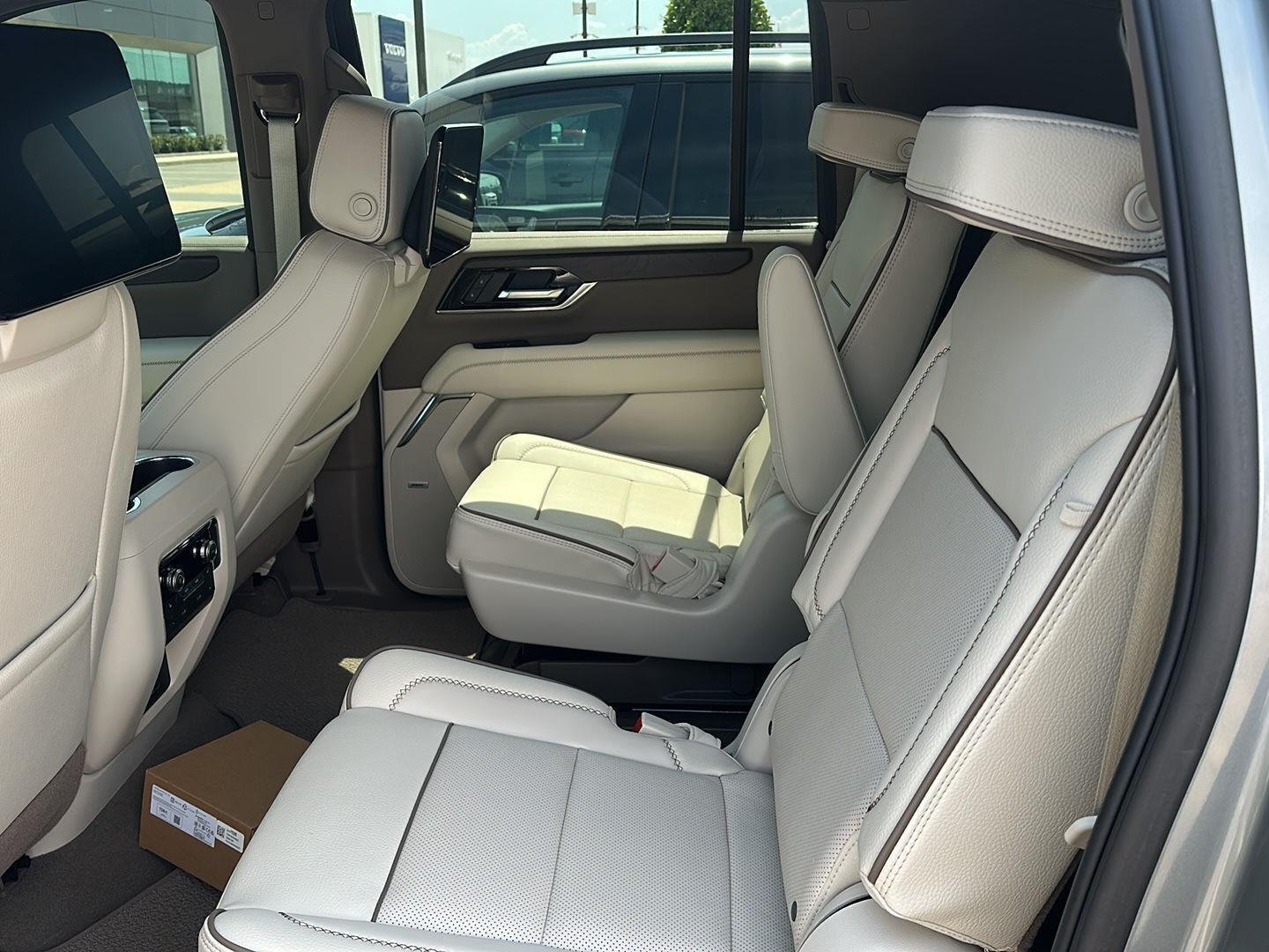 Used 2026 Summit White GMC Denali image 17