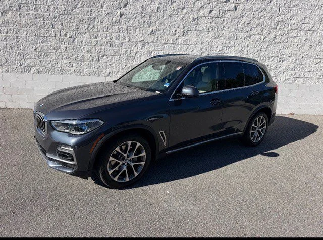 Used 2020 Gray Metallic BMW xDrive40i image 1
