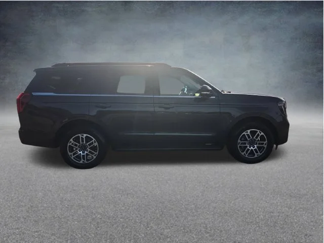 Used 2025 Gray Ford Active image 8
