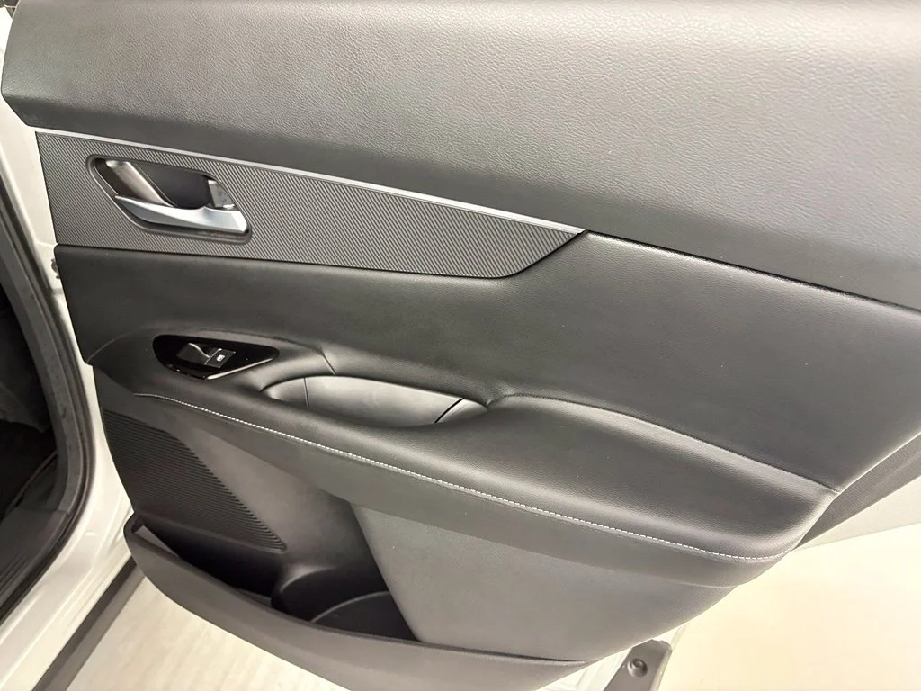 Used 2025 Silver Nissan SV image 40